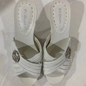 BCBGirls White Slip On Sandles SZ 7.5M